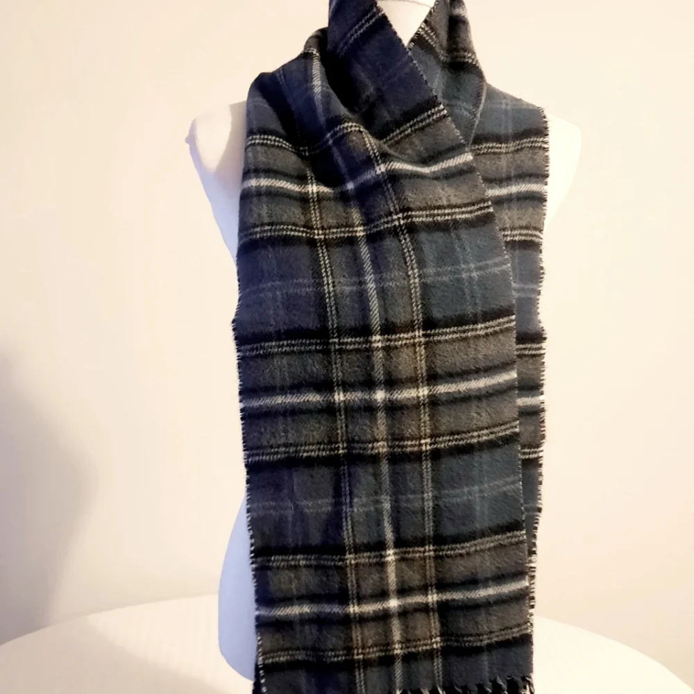 Chaps plaid scarf